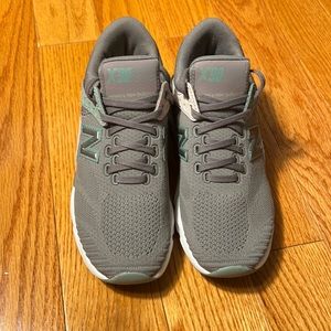 New Balance Women's Lifestyle Shoe Grey/Pink/White/Green WSX90PLF X-90v1 size 6